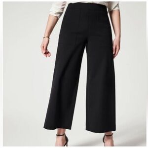 NWT - Spanx On the Go Wide Leg Pant - in classic black - L Petite